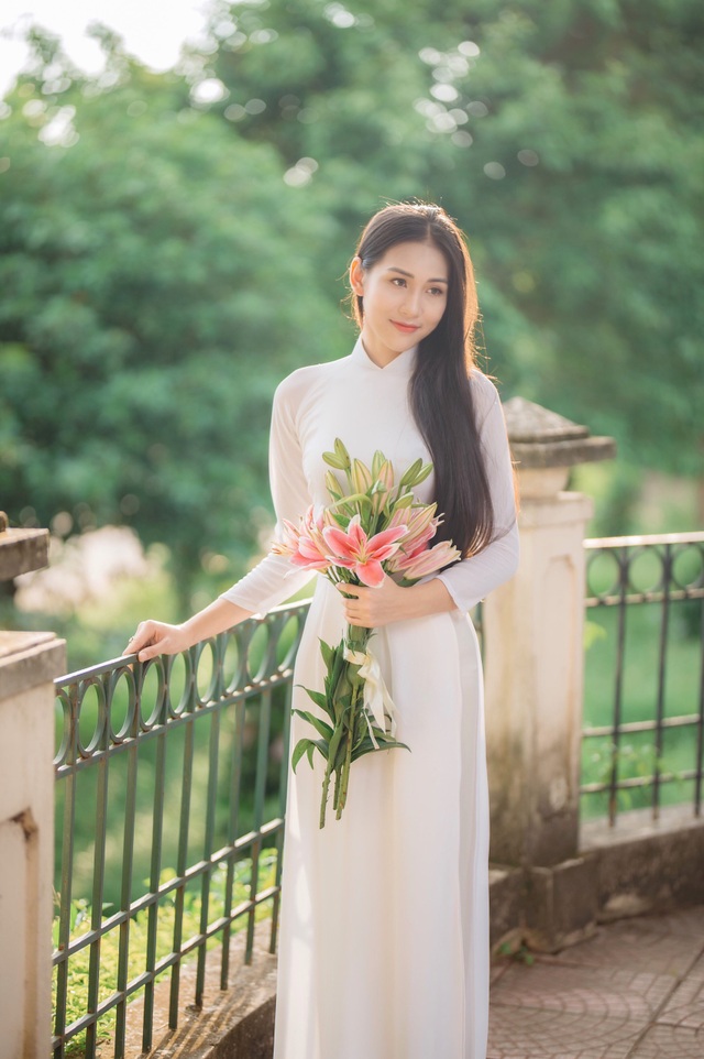 Hoa khôi Học viện Phụ nữ - Vẻ đẹp truyền thống với mái tóc dài thướt tha - 2 Hoa khôi Học viện Phụ nữ - Vẻ đẹp truyền thống với mái tóc dài thướt tha - 2