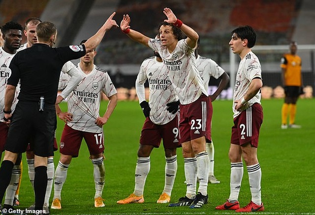 David Luiz lập kỷ lục tệ hại gây họa cho Arsenal - 2
