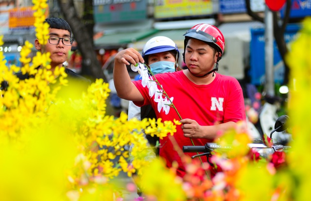 Phố đồ trang trí Tết.jpg Phố đồ trang trí Tết.jpg