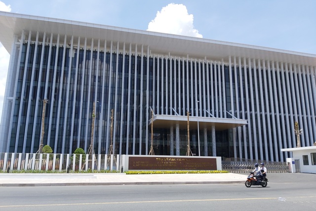 Chậm tham mưu dự án điện gió, nhiều tổ chức, cá nhân bị kiểm điểm - 1 Chậm tham mưu dự án điện gió, nhiều tổ chức, cá nhân bị kiểm điểm - 1