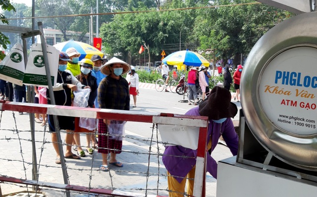 Khoảng 500.000 công nhân, người lao động ở lại Bình Dương ăn Tết - 3 Khoảng 500.000 công nhân, người lao động ở lại Bình Dương ăn Tết - 3
