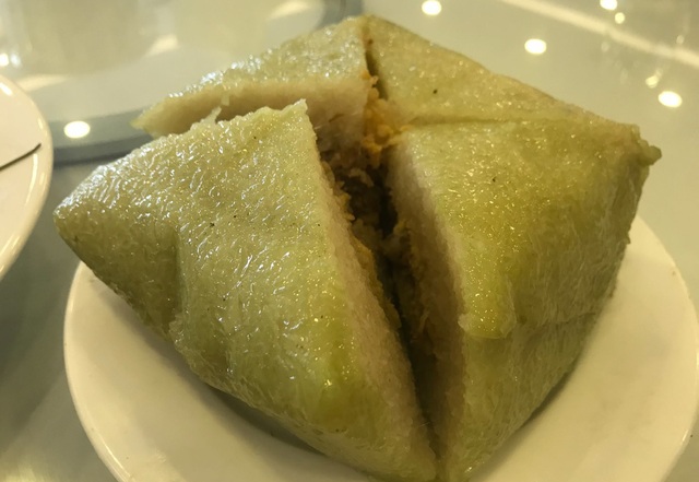 Ghi ở làng bánh chưng xanh thành Vinh thâu đêm phục vụ Tết - 16 Ghi ở làng bánh chưng xanh thành Vinh thâu đêm phục vụ Tết - 16