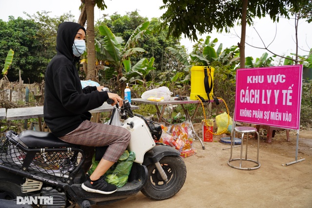 Đồ cúng tiễn Táo quân được chuyển tận tay người trong khu cách ly ở Hà Nội - 8 Đồ cúng tiễn Táo quân được chuyển tận tay người trong khu cách ly ở Hà Nội - 8