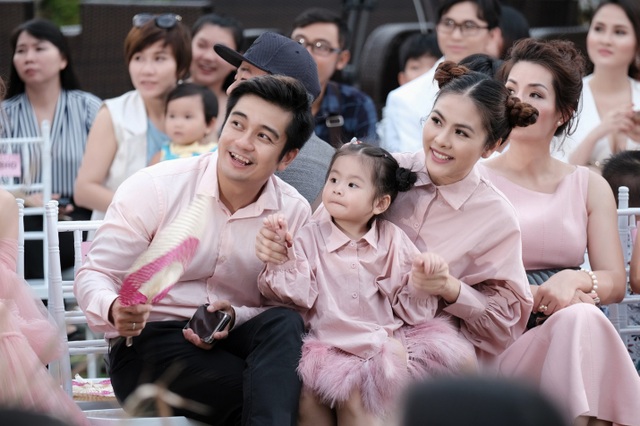 Những thiên thần nhí đáng yêu của sao Việt - 3 Những thiên thần nhí đáng yêu của sao Việt - 3