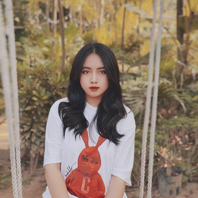 Thêm thiếu nữ xinh đẹp được mệnh danh hotgirl học quân sự - 8 Thêm thiếu nữ xinh đẹp được mệnh danh hotgirl học quân sự - 8
