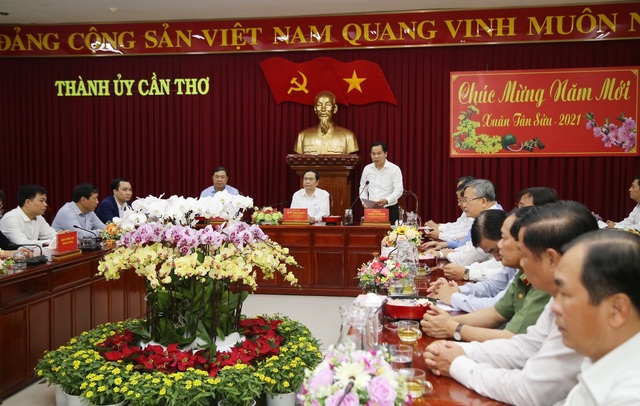 Ông Trần Thanh Mẫn trao quà Tết tới các gia đình chính sách ở Cần Thơ - 3