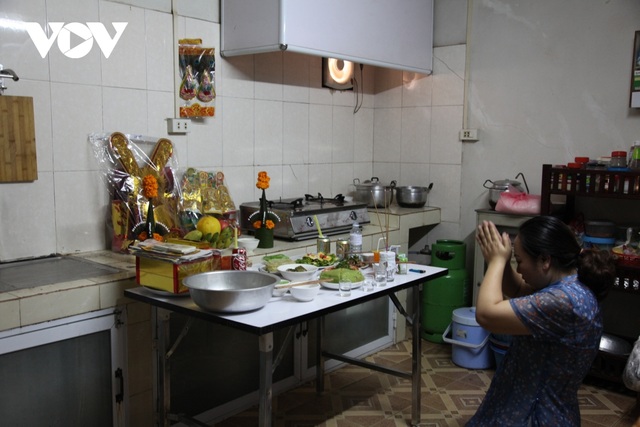Tết ông Công ông Táo và câu chuyện giữ gìn văn hóa truyền thống của người Việt tại Lào - 1 Tết ông Công ông Táo và câu chuyện giữ gìn văn hóa truyền thống của người Việt tại Lào - 1