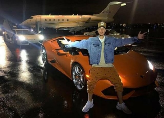 Ca sĩ Justin Bieber ra phố với chiếc Rolls-Royce cực dị - 9 Ca sĩ Justin Bieber ra phố với chiếc Rolls-Royce cực dị - 9