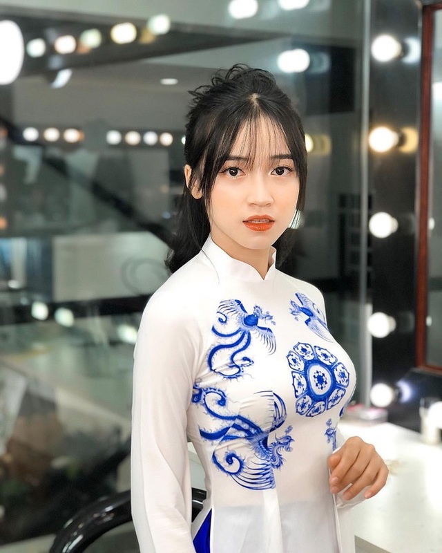 Nét đẹp tinh khôi của sinh viên năm nhất Đại học Quy Nhơn - 4 Nét đẹp tinh khôi của sinh viên năm nhất Đại học Quy Nhơn - 4
