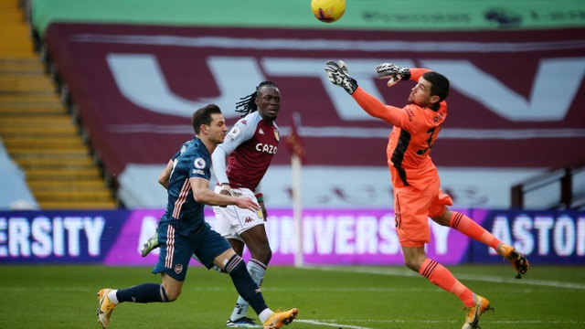 Aston Villa 1-0 Arsenal: Cú chốt ngay ở phút thứ hai - 2