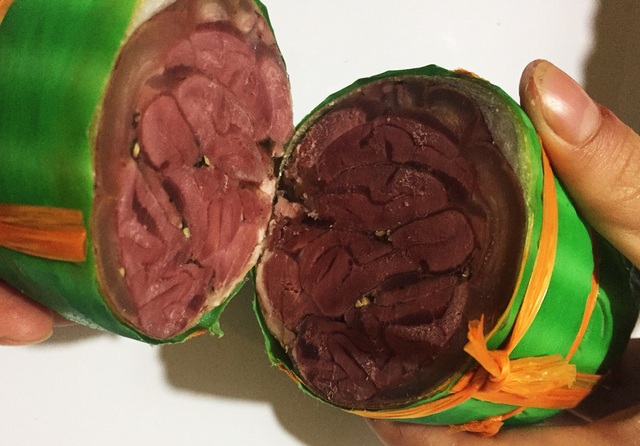 Người làm giò me đặc sản chạy nước rút những ngày cận Tết - 4 Người làm giò me đặc sản chạy nước rút những ngày cận Tết - 4