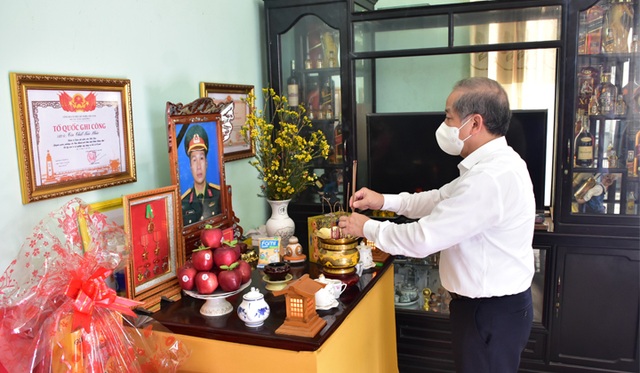 Chủ tịch Thừa Thiên Huế: Sớm kích hoạt việc tìm kiếm các nạn nhân Rào Trăng - 2 Chủ tịch Thừa Thiên Huế: Sớm kích hoạt việc tìm kiếm các nạn nhân Rào Trăng - 2
