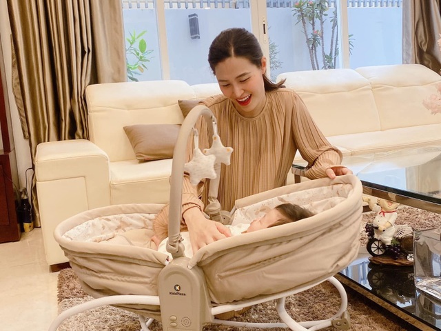 Đông Nhi háo hức đón Tết đầu tiên bên con gái cưng - 1 Đông Nhi háo hức đón Tết đầu tiên bên con gái cưng - 1