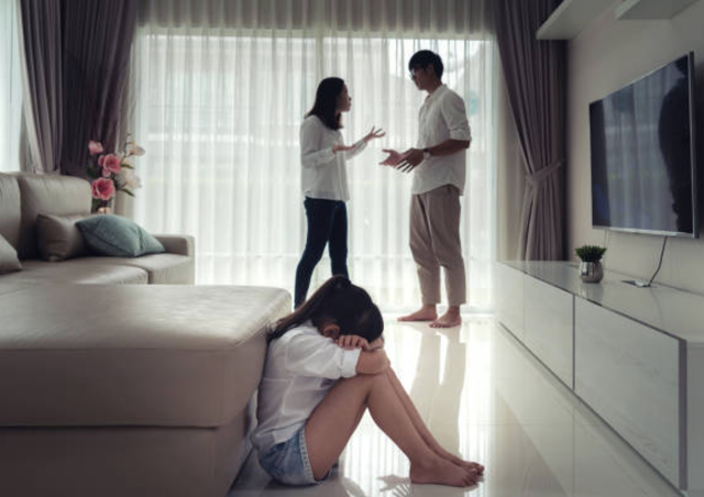 Nín nhịn nửa kia vì con - bạn có lẽ không biết con mình khổ thế nào - 1 Nín nhịn nửa kia vì con - bạn có lẽ không biết con mình khổ thế nào - 1