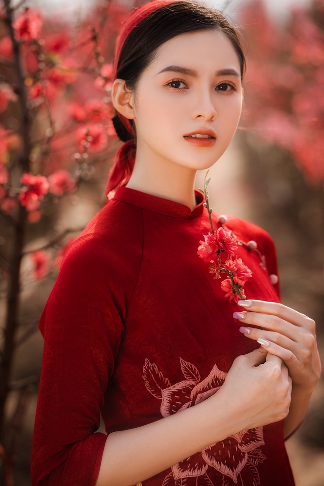 Thiếu nữ Bắc Giang đẹp tựa nàng thơ dạo bước giữa vườn xuân - 2 Thiếu nữ Bắc Giang đẹp tựa nàng thơ dạo bước giữa vườn xuân - 2