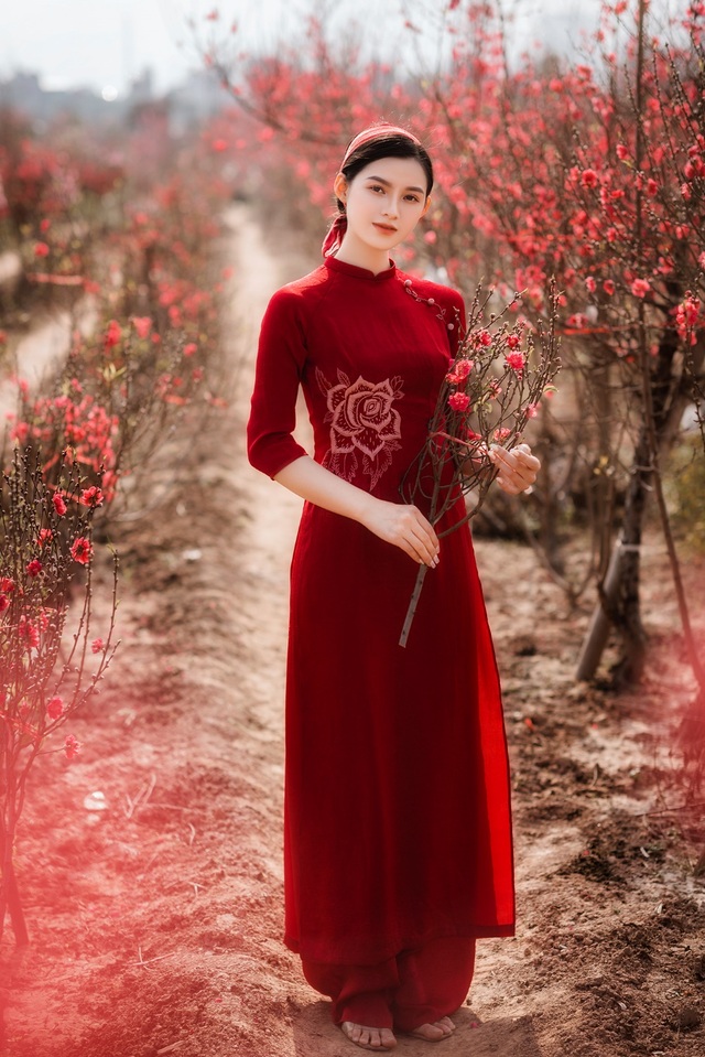 Thiếu nữ Bắc Giang đẹp tựa nàng thơ dạo bước giữa vườn xuân - 4 Thiếu nữ Bắc Giang đẹp tựa nàng thơ dạo bước giữa vườn xuân - 4