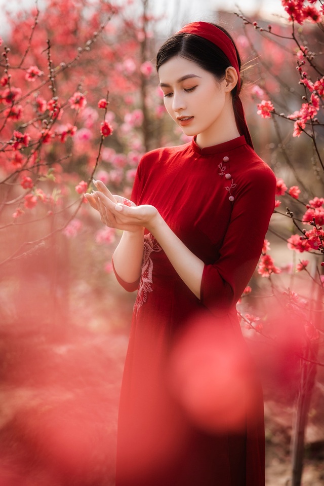 Thiếu nữ Bắc Giang đẹp tựa nàng thơ dạo bước giữa vườn xuân - 8 Thiếu nữ Bắc Giang đẹp tựa nàng thơ dạo bước giữa vườn xuân - 8