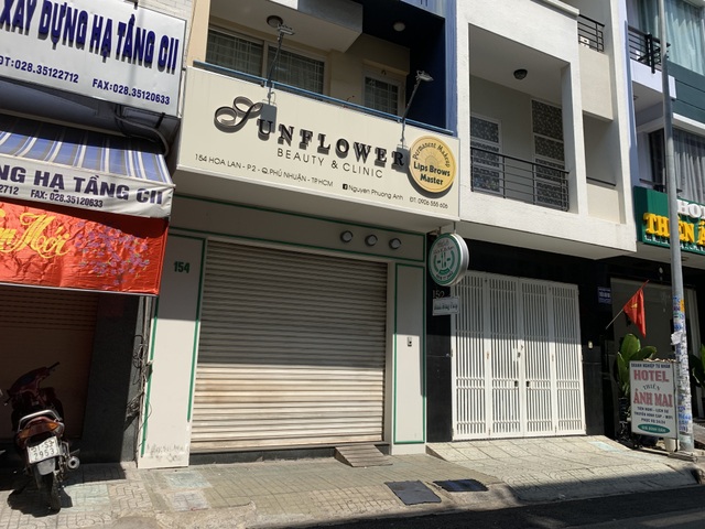 Salon tóc, tiệm nail, spa… chạy đua với Covid để kịp hốt cú chót dịp Tết - 1 Salon tóc, tiệm nail, spa… chạy đua với Covid để kịp hốt cú chót dịp Tết - 1