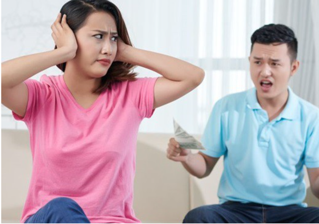 Chỉ vì lo quà Tết biếu sếp, chồng chửi vợ là đồ hèn - 1 Chỉ vì lo quà Tết biếu sếp, chồng chửi vợ là đồ hèn - 1