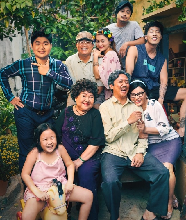 Hoài Linh và nghệ sĩ Việt trải lòng khi showbiz ảm đạm do dịch bùng phát - 8 Hoài Linh và nghệ sĩ Việt trải lòng khi showbiz ảm đạm do dịch bùng phát - 8