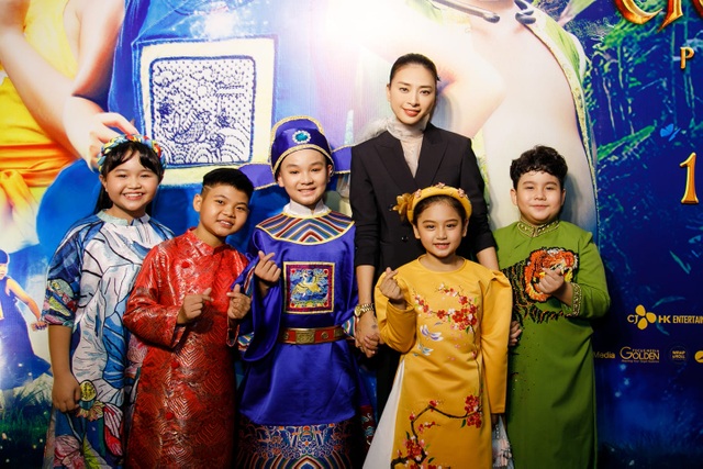 Hoài Linh và nghệ sĩ Việt trải lòng khi showbiz ảm đạm do dịch bùng phát - 4 Hoài Linh và nghệ sĩ Việt trải lòng khi showbiz ảm đạm do dịch bùng phát - 4