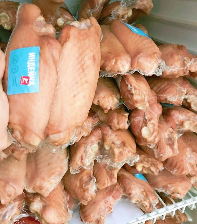 Nhà giàu xuống tiền mua thực phẩm Tết, dân buôn cũng... run - 3 Nhà giàu xuống tiền mua thực phẩm Tết, dân buôn cũng... run - 3