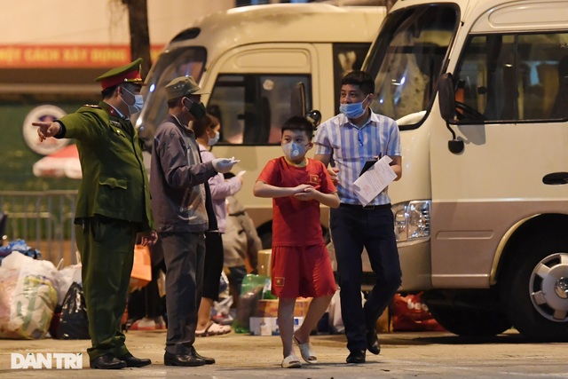 15 học sinh trường tiểu học Xuân Phương được về ăn Tết, cách ly tại nhà - 8 15 học sinh trường tiểu học Xuân Phương được về ăn Tết, cách ly tại nhà - 8