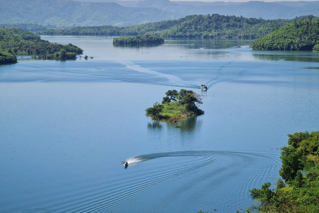 Overwhelmed by majesty in Geopark in Dak Nong - 11