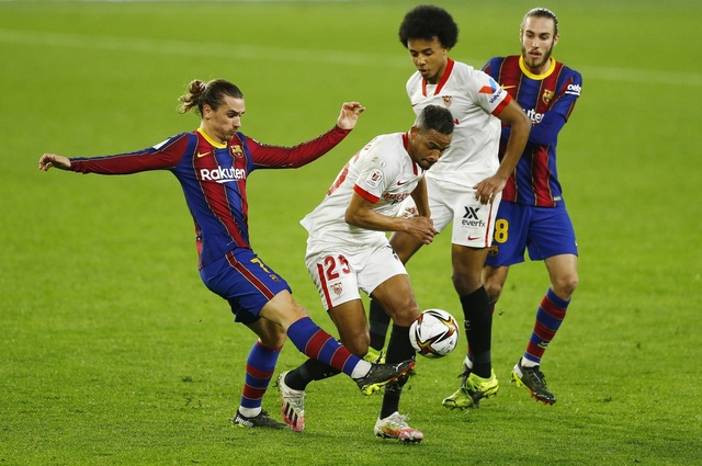 Rakitic khiến Barcelona ôm hận trước Sevilla - 3