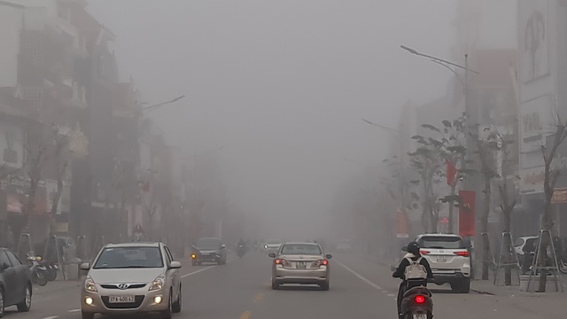 Thành phố Vinh chìm trong sương mù sáng 30 Tết - 4 Thành phố Vinh chìm trong sương mù sáng 30 Tết - 4