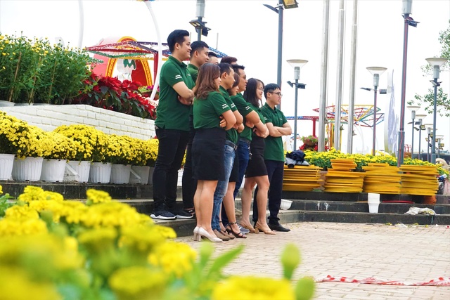 Cận cảnh nhan sắc đường hoa xuân tiền tỷ tại Đà Nẵng - 10 Cận cảnh nhan sắc đường hoa xuân tiền tỷ tại Đà Nẵng - 10