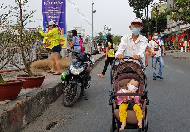 Bác sĩ hướng dẫn giữ an toàn cho con trẻ khi đi du xuân - 3 Bác sĩ hướng dẫn giữ an toàn cho con trẻ khi đi du xuân - 3