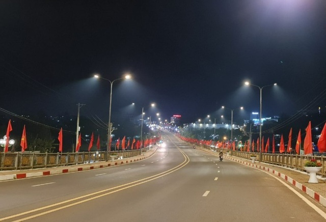 Đường phố Đắk Nông vắng vẻ chưa từng có - 1.jpeg