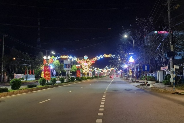 Đường phố Đắk Nông vắng vẻ chưa từng có - 3.jpeg