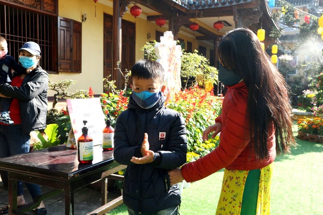 Hoạt động của người dân cả nước sáng ngày đầu năm mới Tân Sửu - 28 Hoạt động của người dân cả nước sáng ngày đầu năm mới Tân Sửu - 28