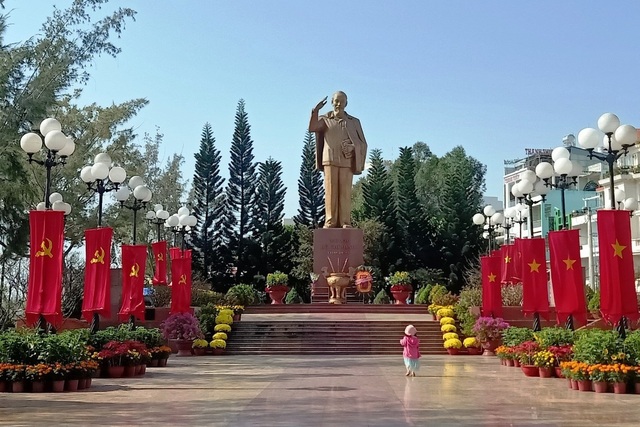 Hoạt động của người dân cả nước sáng ngày đầu năm mới Tân Sửu - 14 Hoạt động của người dân cả nước sáng ngày đầu năm mới Tân Sửu - 14