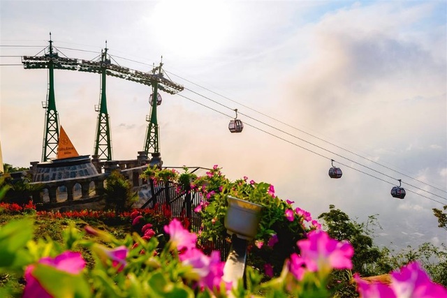 Núi Bà Tây Ninh: Điểm đến tâm linh mới xuân 2021 - 10 Núi Bà Tây Ninh: Điểm đến tâm linh mới xuân 2021 - 10