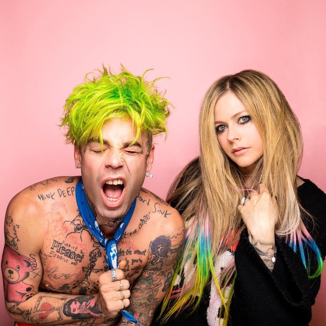 Sau 2 cuộc hôn nhân đổ vỡ, Avril Lavigne có bồ mới - 4