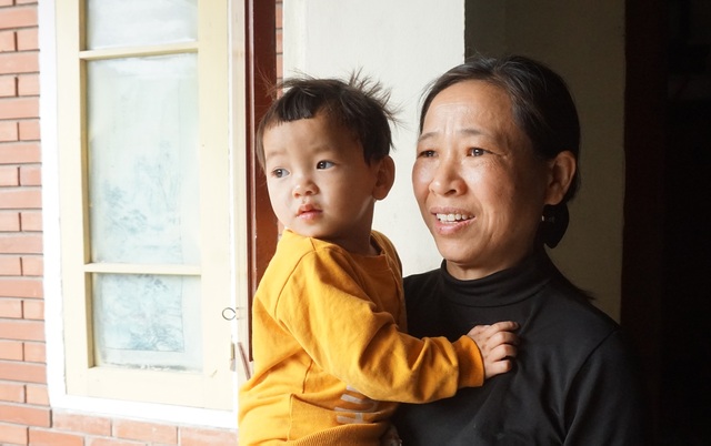 Cô bé lớp 8 thay mẹ nuôi em và cuộc sống bất ngờ ở làng trẻ SOS - 5 Cô bé lớp 8 thay mẹ nuôi em và cuộc sống bất ngờ ở làng trẻ SOS - 5