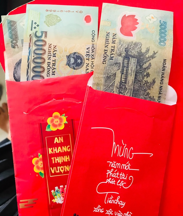 Con đòi nợ hàng chục triệu đồng tiền lì xì, cha mẹ rối - 1 Con đòi nợ hàng chục triệu đồng tiền lì xì, cha mẹ rối - 1