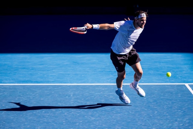 Australian Open: Djokovic vất vả vượt qua máy phát bóng Raonic - 3