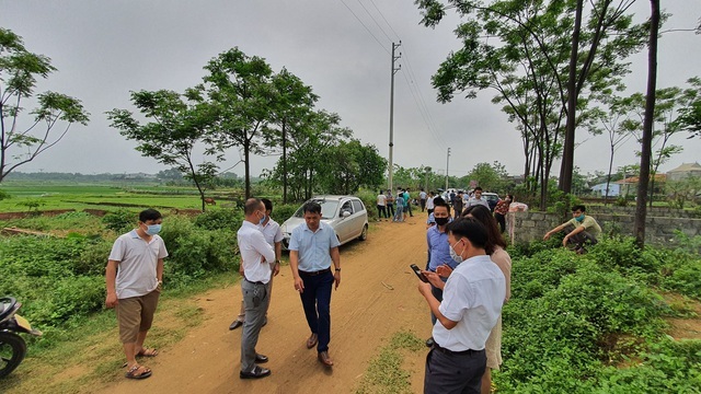 Nghỉ Tết, cò đất vẫn khủng bố điện thoại mời chào khách đầu tư - 1 Nghỉ Tết, cò đất vẫn khủng bố điện thoại mời chào khách đầu tư - 1