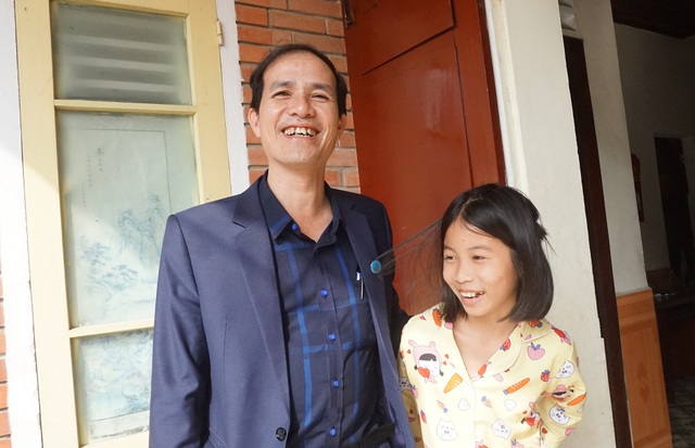 Cô bé lớp 8 thay mẹ nuôi em và cuộc sống bất ngờ ở làng trẻ SOS - 4 Cô bé lớp 8 thay mẹ nuôi em và cuộc sống bất ngờ ở làng trẻ SOS - 4