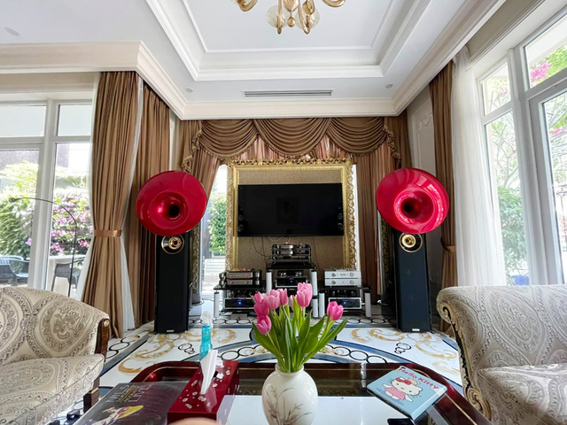 Giới siêu giàu chi tiền sắm bộ loa đắt như xe hạng sang, biệt thự khủng - 1 Giới siêu giàu chi tiền sắm bộ loa đắt như xe hạng sang, biệt thự khủng - 1