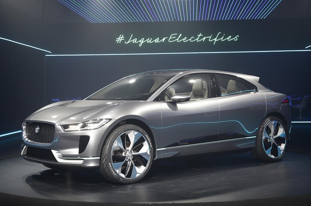 Jaguar đoạn tuyệt với xe chạy xăng, dầu - 1