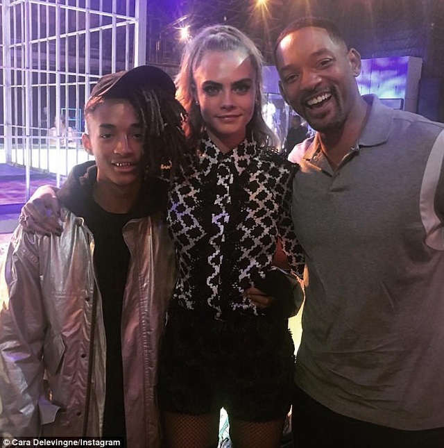Siêu mẫu lưỡng tính Cara Delevingne nhận hoa hồng từ con trai Will Smith - 4 Siêu mẫu lưỡng tính Cara Delevingne nhận hoa hồng từ con trai Will Smith - 4