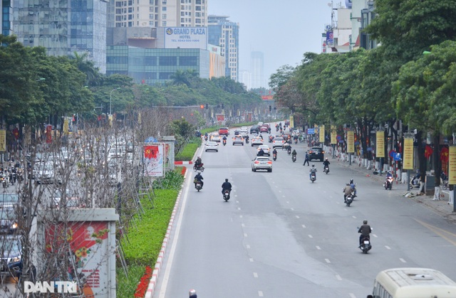Dân văn phòng phải lấy xét nghiệm Covid-19 ngày đầu tiên đi làm của năm mới - 7
