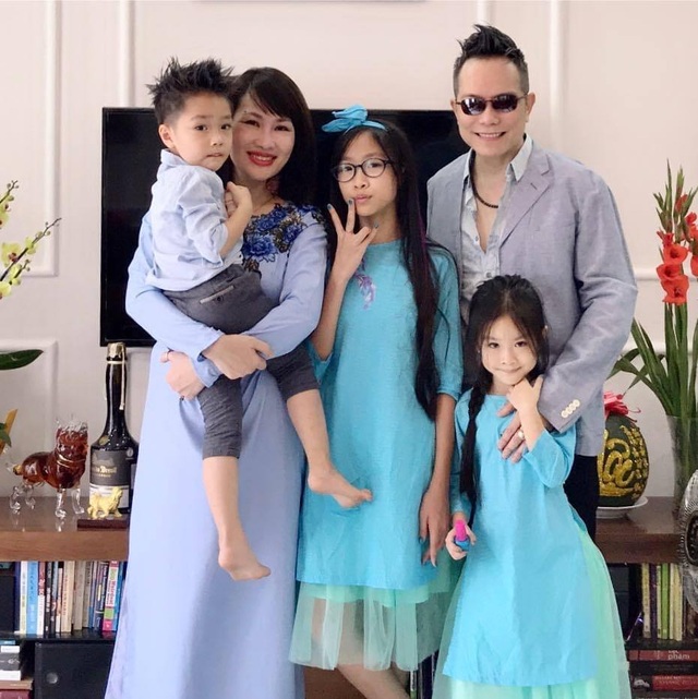 Jimmii Nguyễn - Ngọc Phạm và 3 nhóc tỳ xúng xính áo dài đón xuân 2021 - 13
