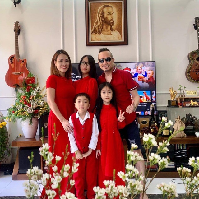 Jimmii Nguyễn - Ngọc Phạm và 3 nhóc tỳ xúng xính áo dài đón xuân 2021 - 11