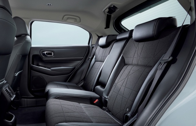 Honda HR-V thế hệ mới 2022 gây bối rối vì thiết kế giống Mazda - 7 Honda HR-V thế hệ mới 2022 gây bối rối vì thiết kế giống Mazda - 7
